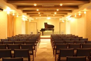 心斎橋の国際楽器社のホールにて第一回あかぼしピアノ教室発表会
